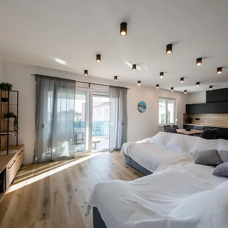 Luxurious Sea View Suite-apartments Torlak Rab * Banjol